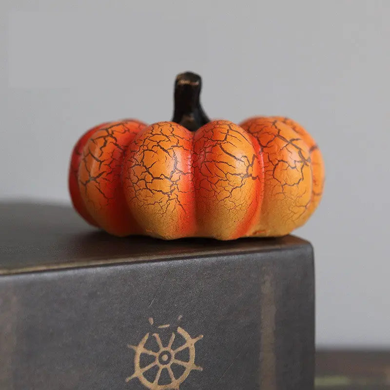 New Halloween Pumpkin Lantern Simulation Pumpkin LED Candle Lamp Resin Luminous Pumpkin - Image #4