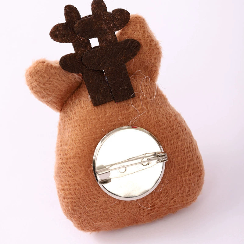 Christmas Winter Stuffed Brooch DIY Clothes and Bags Accessories Cute Elk Santa Claus Cartoon Gift for Women