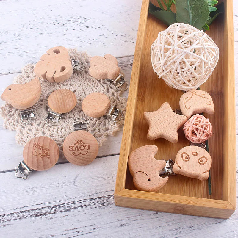 1Pcs Cute Modelling Beech Wood Pacifier Clip Baby DIY Cartoon Animal Wooden Log Pacifier Clips Nipple Chain Holder BPA Free