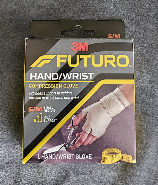 New 3M Futuro Hand/Wrist Compression Glove. *Size: S/M*