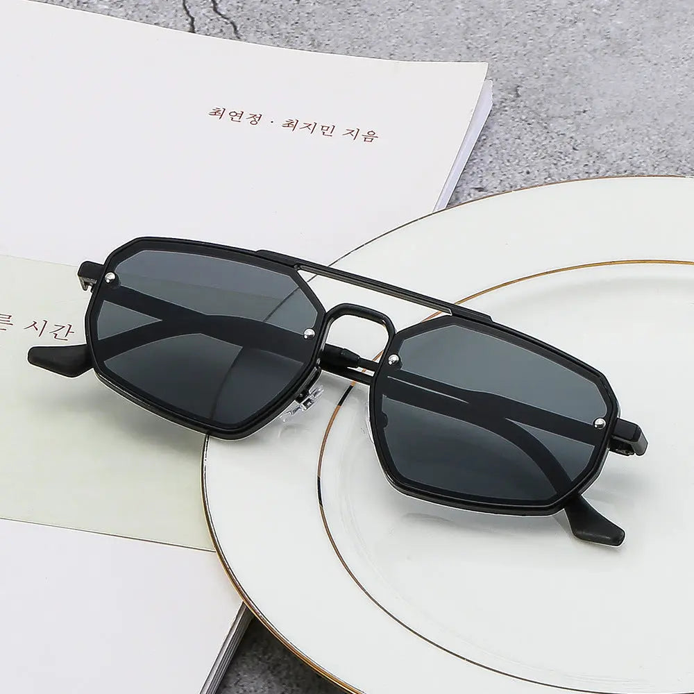 Women's Sunglasses High-grade Irregular Sunglasses To Make Big Face Thin-looked UV-proof Ins Style - Image #2