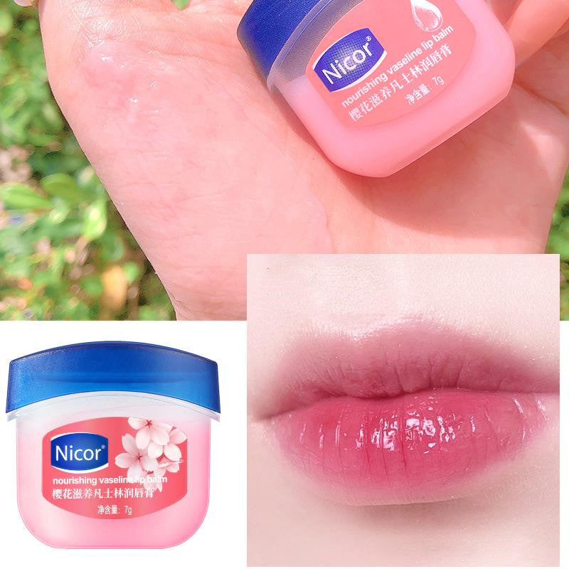 Stylish And Simple Lip Balm To Prevent Chapped