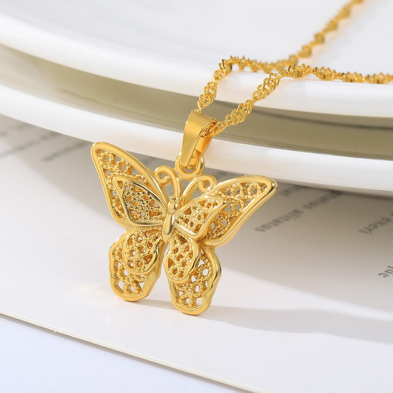 Butterfly Necklace for Women Stainless Steel Butterflies Pendant Necklace Gold Color Charms Choker Boho Aesthetic Jewelry