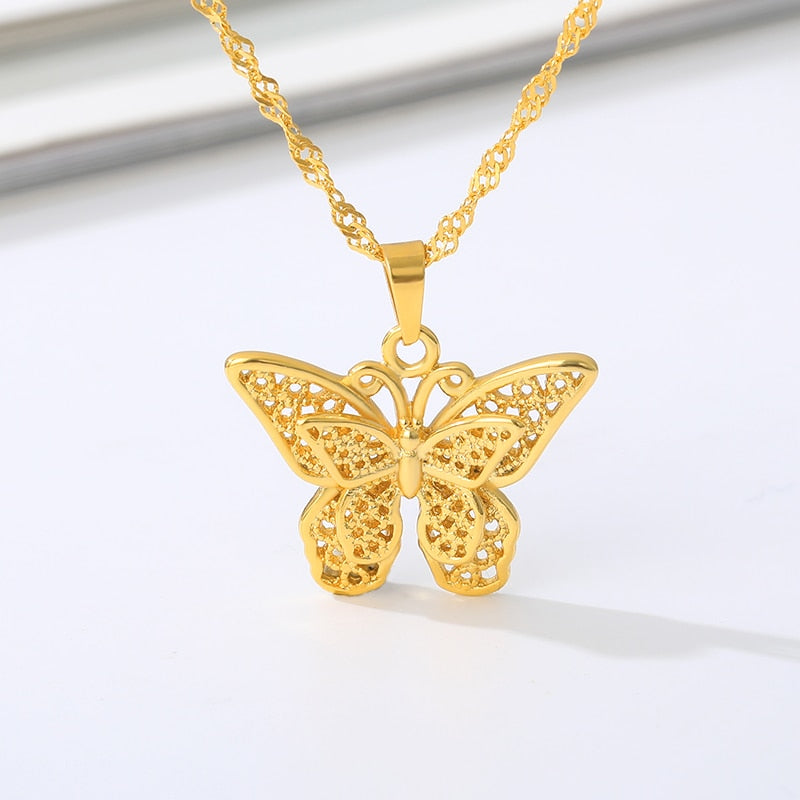 Butterfly Necklace for Women Stainless Steel Butterflies Pendant Necklace Gold Color Charms Choker Boho Aesthetic Jewelry