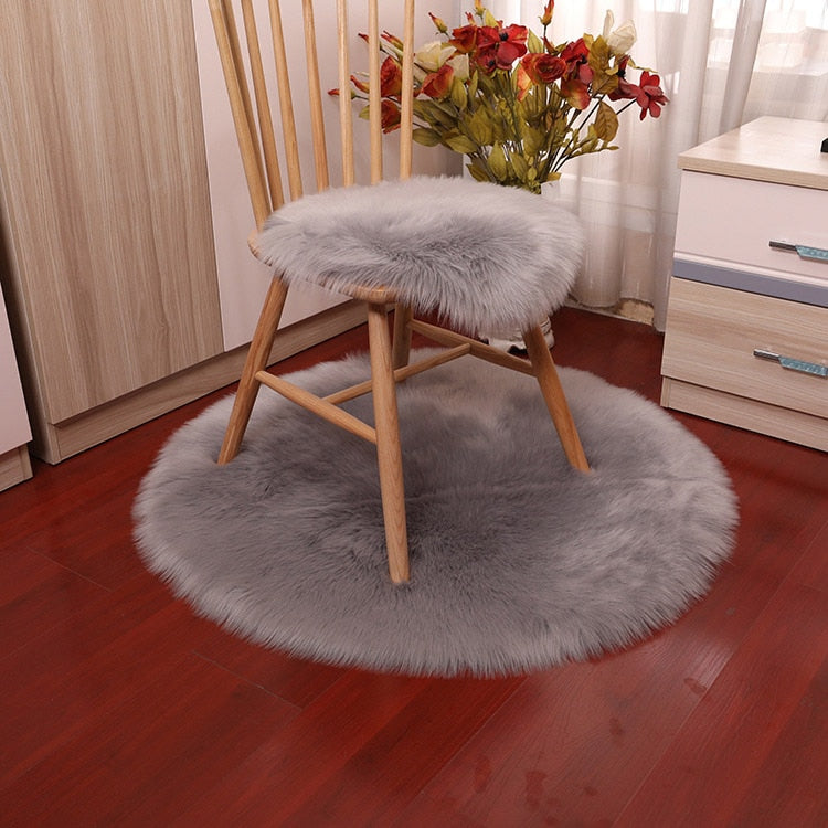 Luxury Soft Small Artificial Sheepskin Rug Chair Cover Bedroom Mat Artificial Wool Warm Hairy Carpet Seat Covers Washable Gift