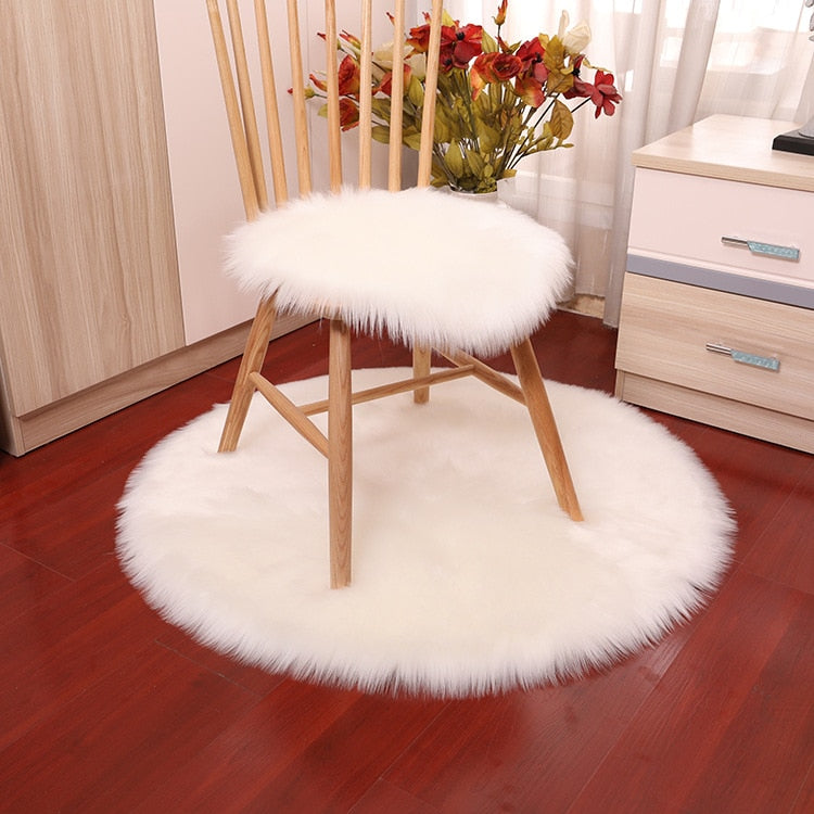 Luxury Soft Small Artificial Sheepskin Rug Chair Cover Bedroom Mat Artificial Wool Warm Hairy Carpet Seat Covers Washable Gift