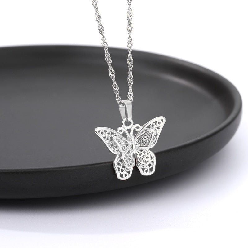 Butterfly Necklace for Women Stainless Steel Butterflies Pendant Necklace Gold Color Charms Choker Boho Aesthetic Jewelry