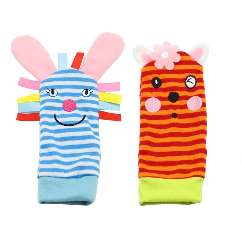 Infant Socks Wrist Rattle Toys Baby Toys 0-12 Months Newborn Cartoon Animal Plush Socks Wrist Strap Rattle For Baby Girl Boy Hot