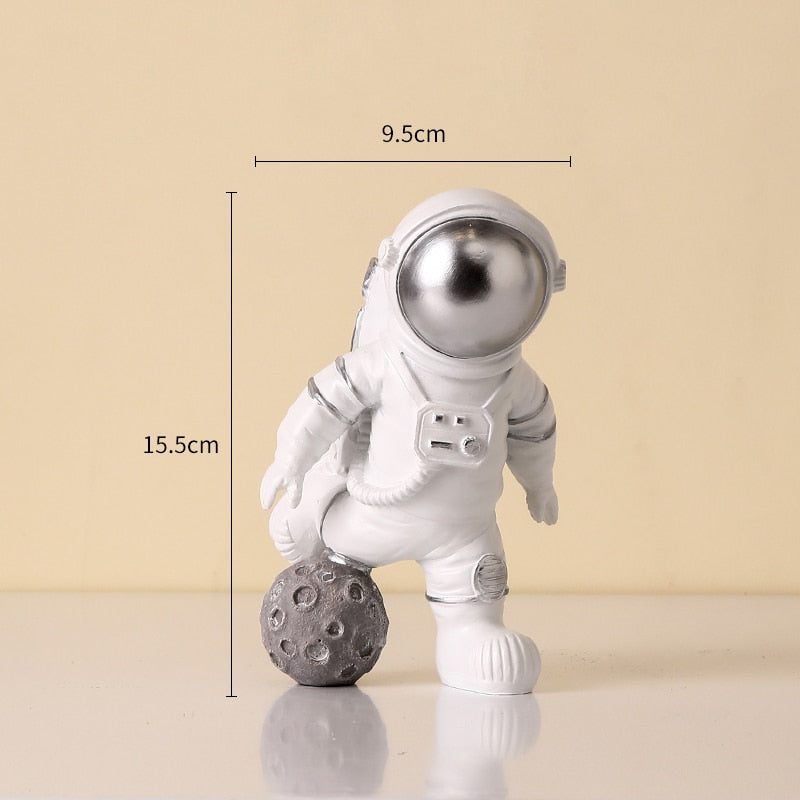 Nordic Modern Astronaut Miniature Figurines Resin Craft Home Fairy Garden Desk Decoration Furnishing Articles Room Accessories