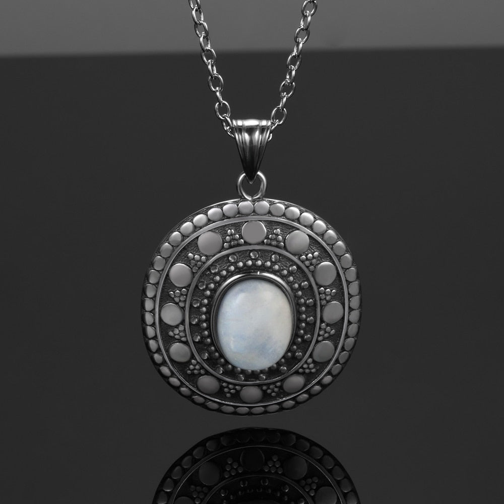 New Style Silver Moonstone Pendants Necklaces For Women Men Classic Oval Design Jewelry Daily Life Casual Birthday Gift