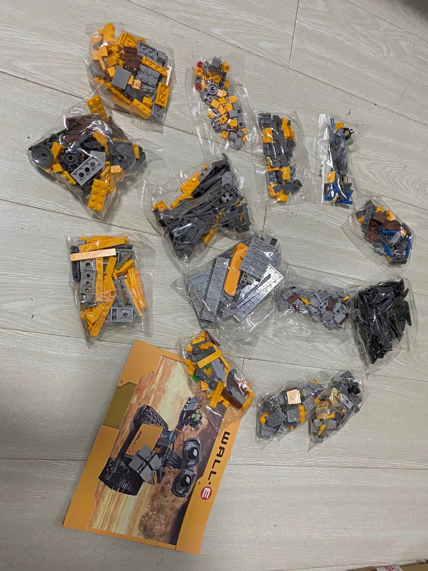 Disney Walle Movie WALL.E Eva Robot MOC DIY Model Building Blocks Bricks Sets Classic Dolls Kids Toys For Children Gift