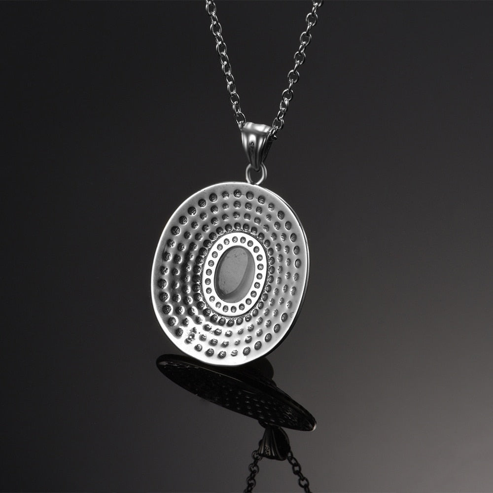 New Style Silver Moonstone Pendants Necklaces For Women Men Classic Oval Design Jewelry Daily Life Casual Birthday Gift