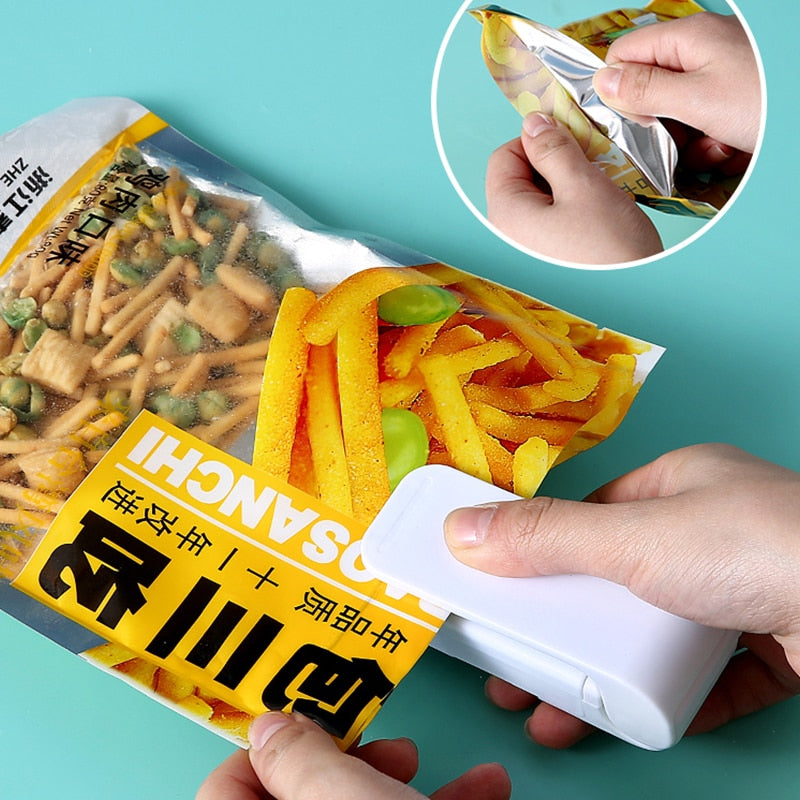 Portable Bag Heat Sealer Plastic Package Storage Bag Clip Mini Sealing Machine Handy Sticker Seal for Food Snack Kitchen Gadgets